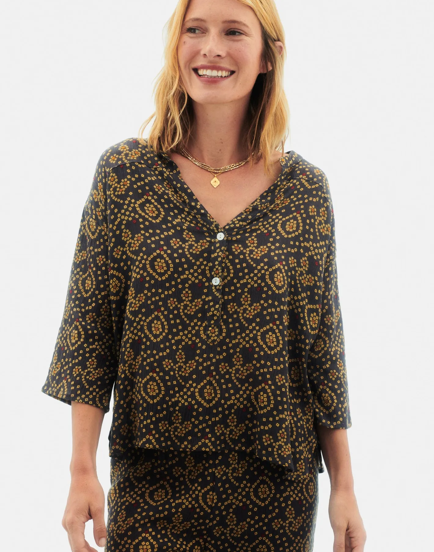 Natura Selection Camisas Y Blusas^Camisa Bandani